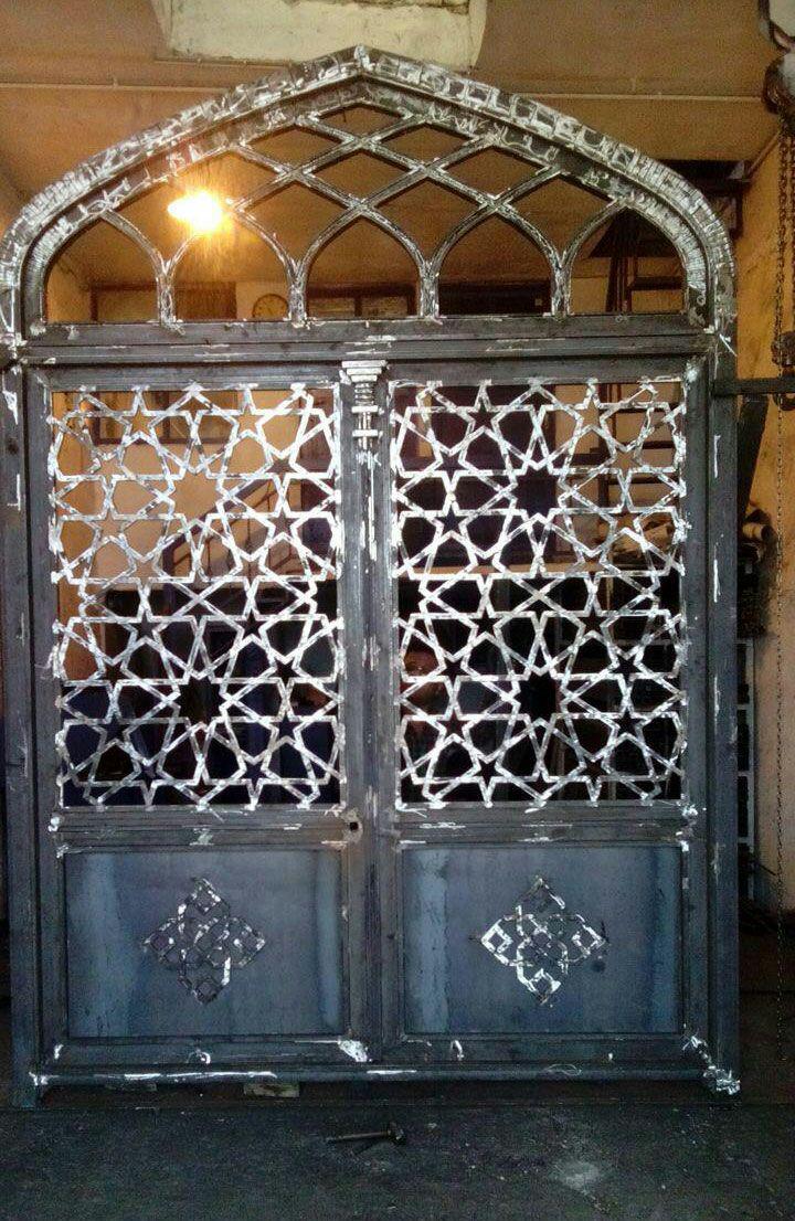 در آهنی دولنگه بازشو گره چینی شده حسینیه دماوند