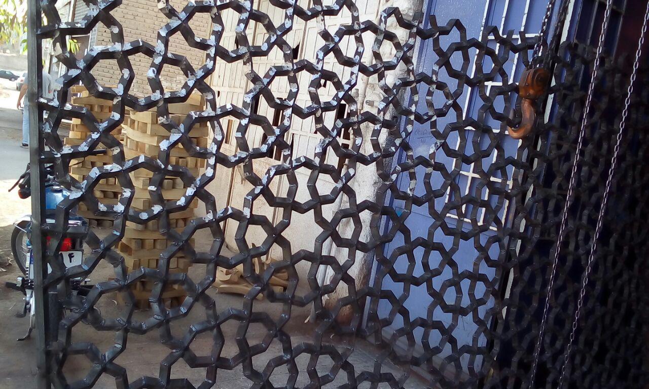 گره سقف کاذب درحال ساخت
