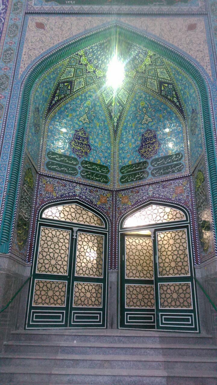 طراحی و ساخت درب‌های دو لنگه قوس‌دار، به سفارش مسجد حضرت معصومه (س)