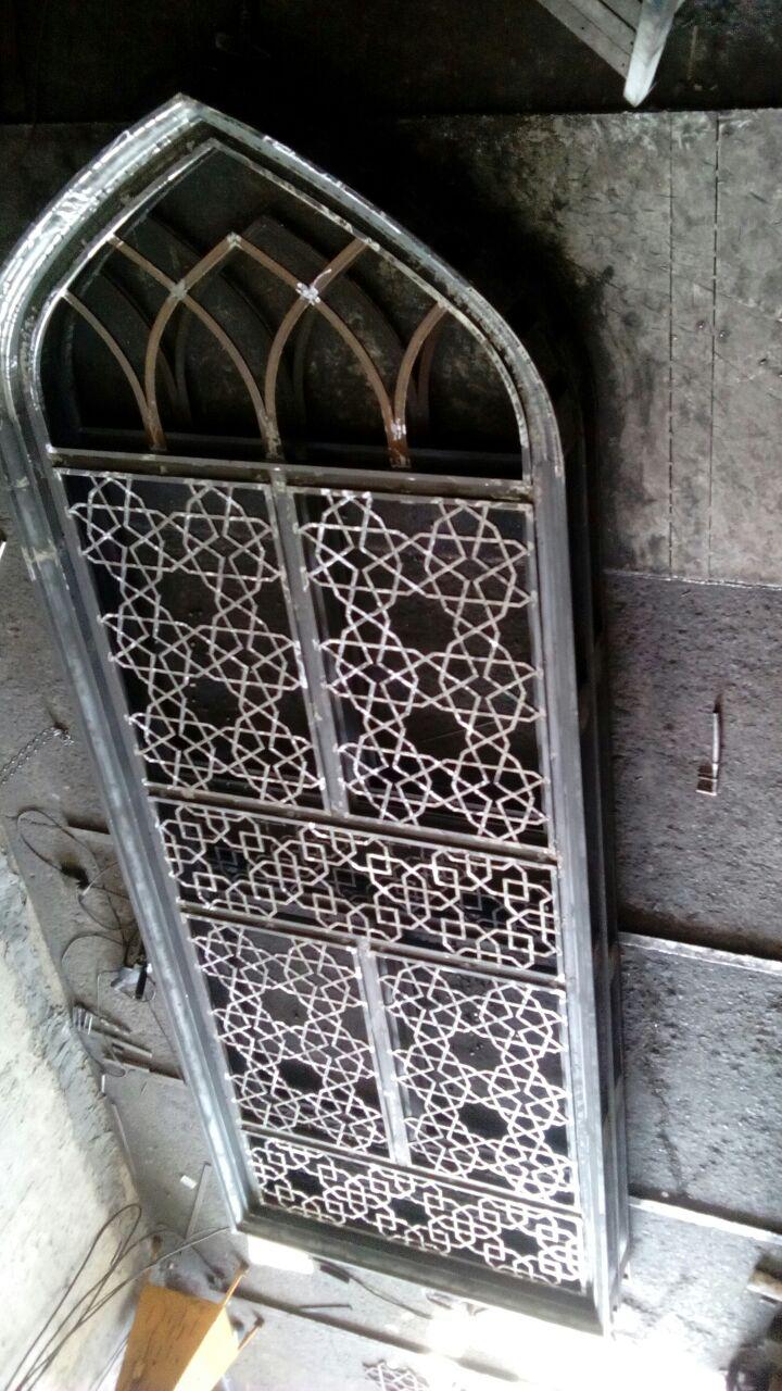 پنجره با ارتفاع بلند و چهارچوب ازکف پهن گره سازی شده اهواز